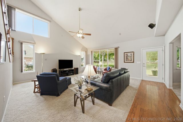 13215 S 118th East Avenue, Broken Arrow, OK 74011
