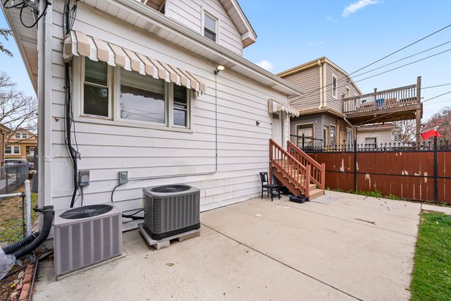 6145 W FLETCHER Street, Chicago, IL 60634