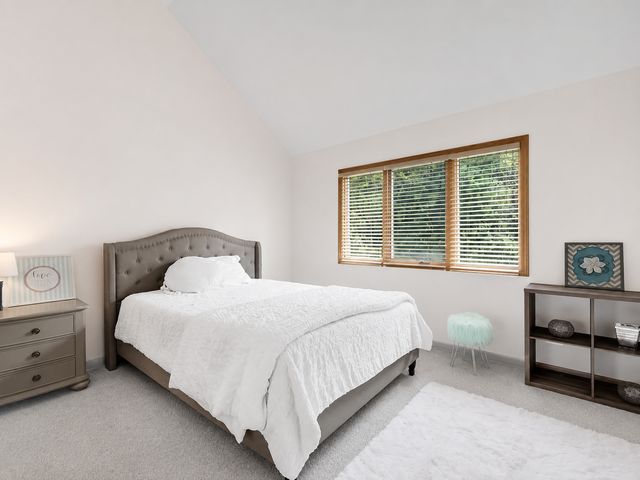 2255 Durand Drive, Downers Grove, IL 60515