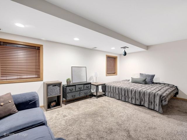 2255 Durand Drive, Downers Grove, IL 60515