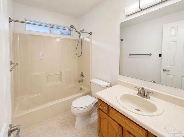 3250 Braxton Cir, Pensacola, FL 32504
