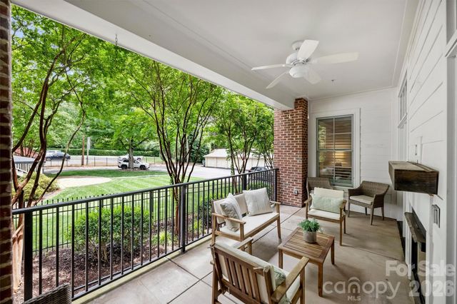 2251 Selwyn Avenue, Charlotte, NC 28207
