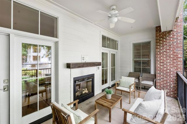 2251 Selwyn Avenue, Charlotte, NC 28207