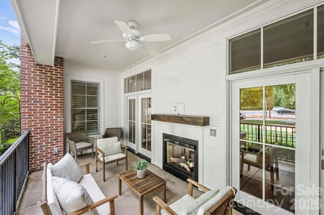 2251 Selwyn Avenue, Charlotte, NC 28207