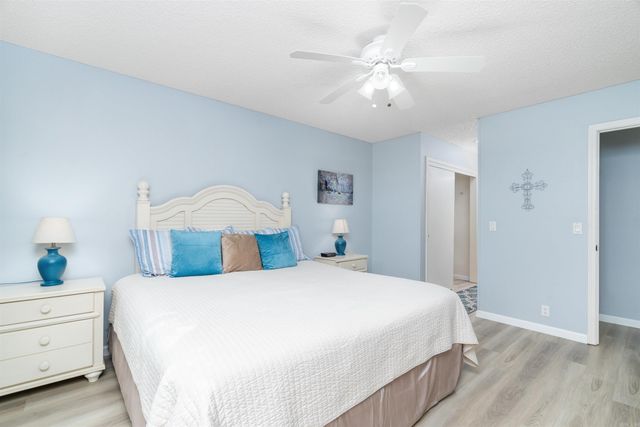 10 Cortez Way, Hot Springs Village, AR 71909