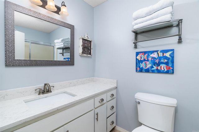 10 Cortez Way, Hot Springs Village, AR 71909