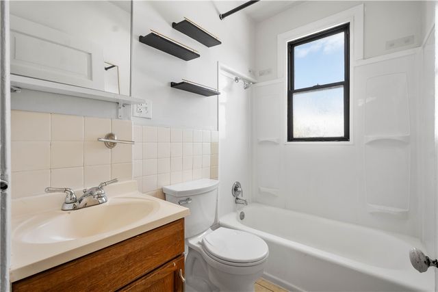 2434 S 18th St, South Side, PA 15203