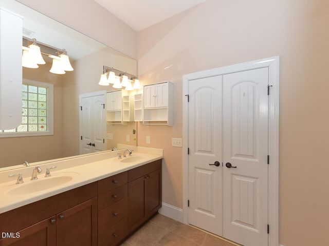 242 Hales Wood Road, Chapel Hill, NC 27517