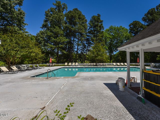 242 Hales Wood Road, Chapel Hill, NC 27517
