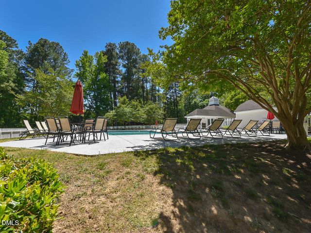 242 Hales Wood Road, Chapel Hill, NC 27517