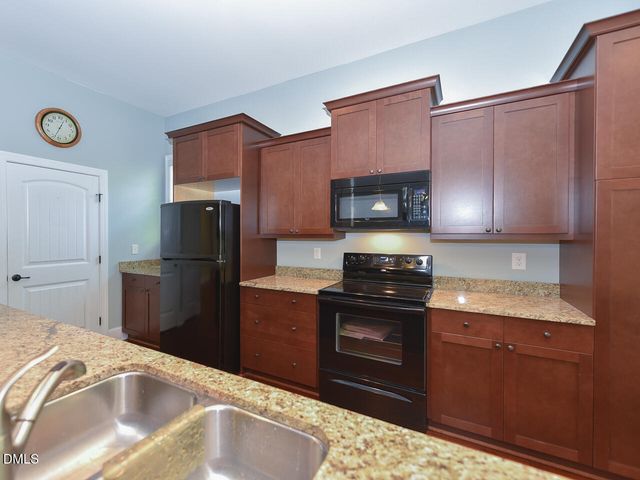 242 Hales Wood Road, Chapel Hill, NC 27517