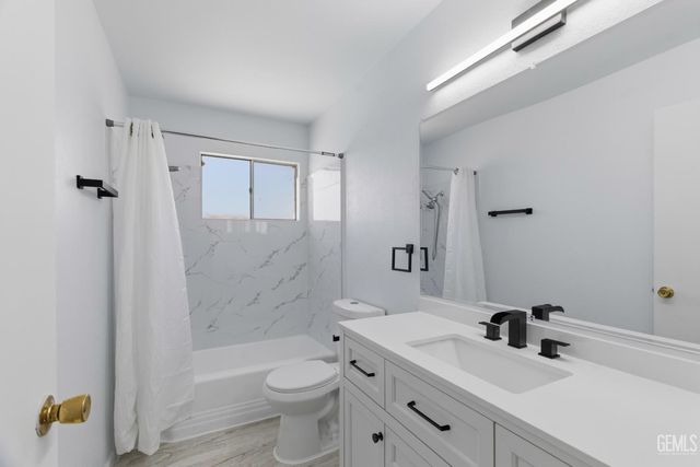 1001 White Lane, Bakersfield, CA 93307