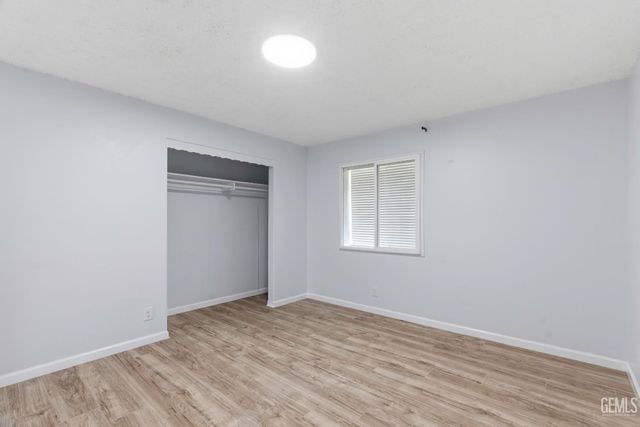 1001 White Lane, Bakersfield, CA 93307