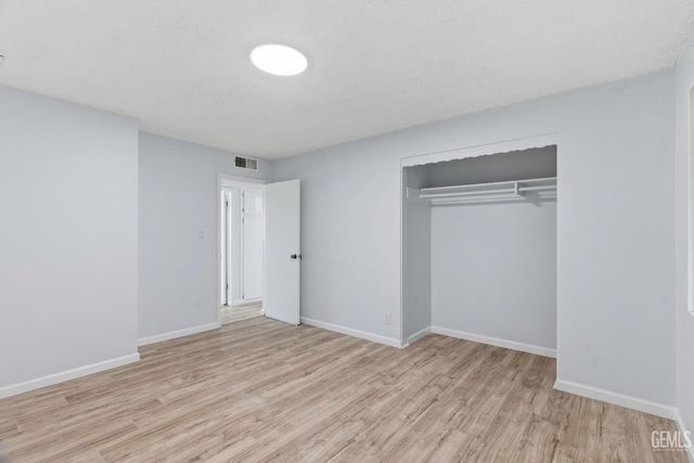 1001 White Lane, Bakersfield, CA 93307