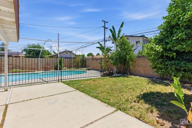 1001 White Lane, Bakersfield, CA 93307