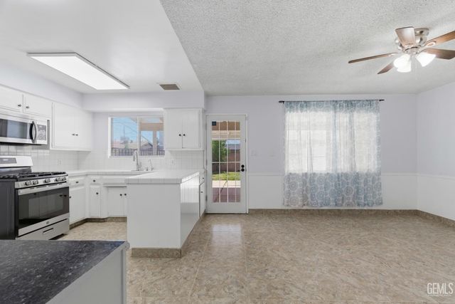 1001 White Lane, Bakersfield, CA 93307