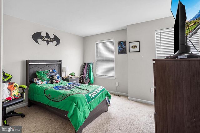 424 CAROLINE LN, Millville, NJ 08332