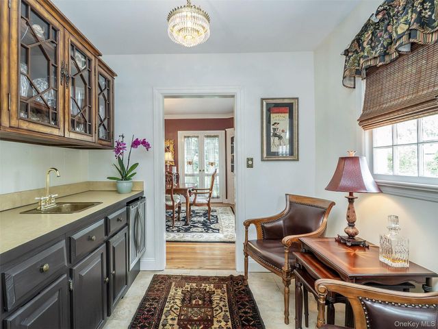 3 Duke Place, Glen Cove, NY 11542