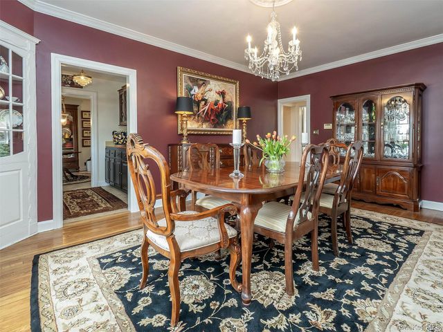 3 Duke Place, Glen Cove, NY 11542