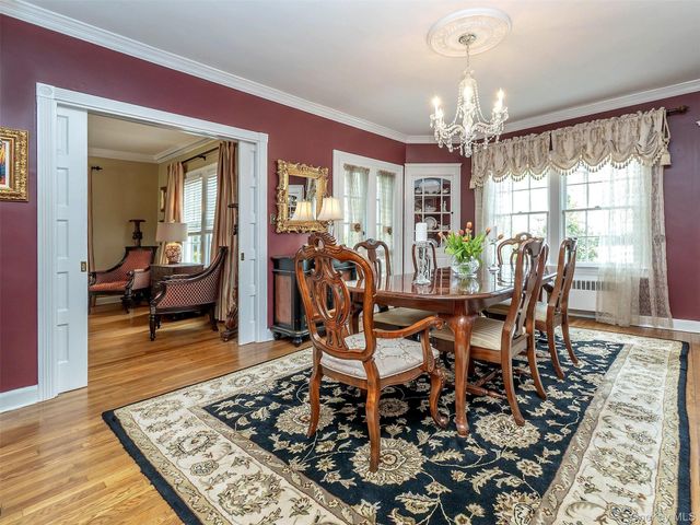 3 Duke Place, Glen Cove, NY 11542
