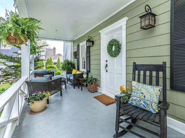 3 Duke Place, Glen Cove, NY 11542