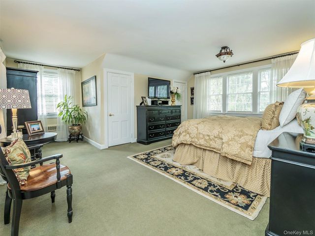 3 Duke Place, Glen Cove, NY 11542