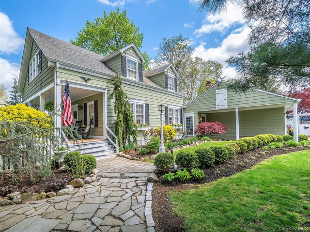 3 Duke Place, Glen Cove, NY 11542