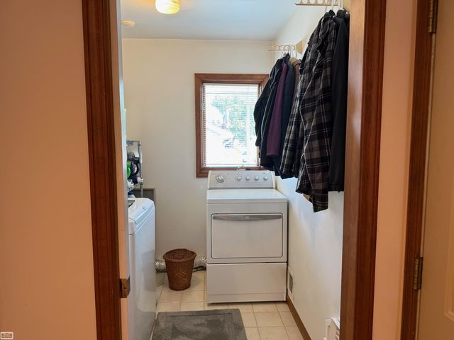 7591 Dyke Road, Ira Twp, MI 48023