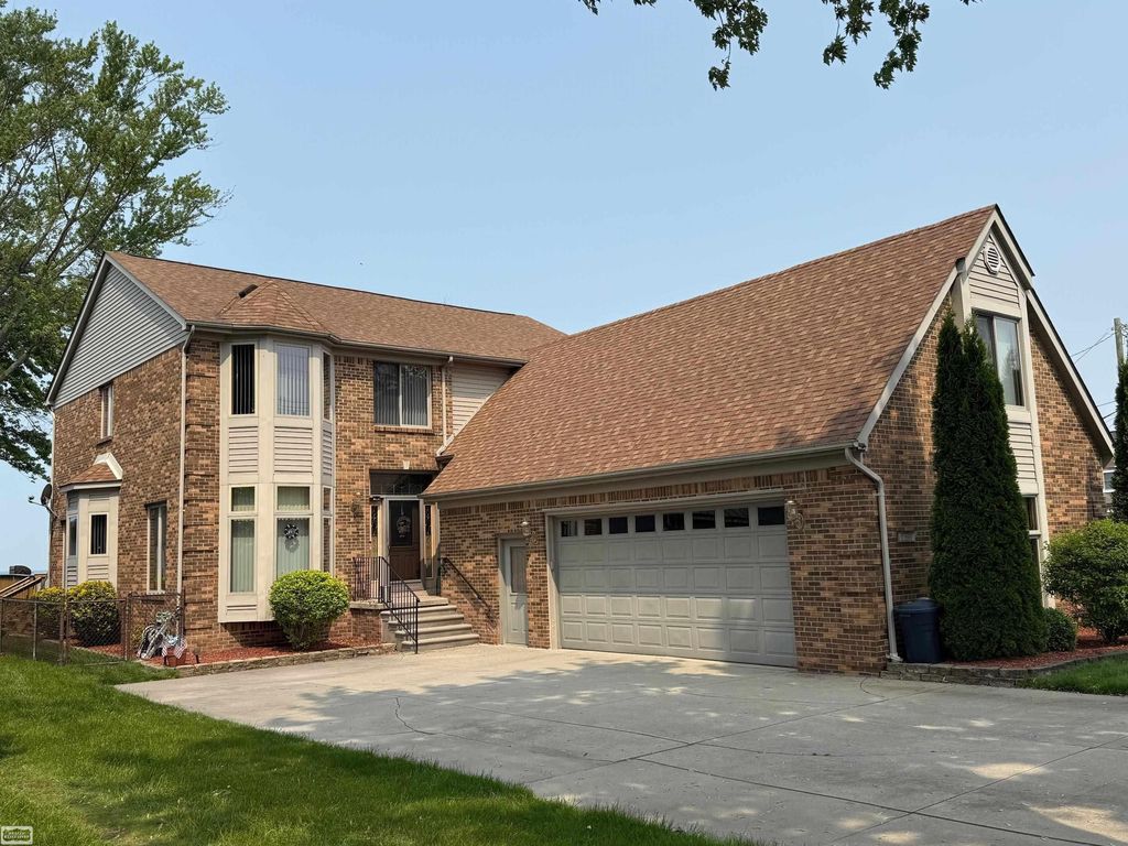 7591 Dyke Road, Ira Twp, MI 48023