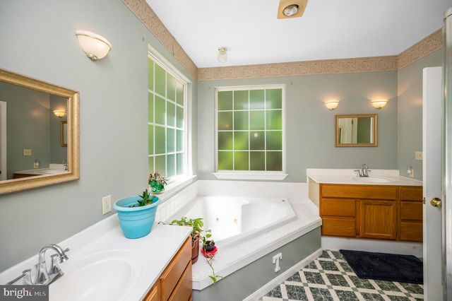 319 RICHLAND RD, Fredericksburg, VA 22406