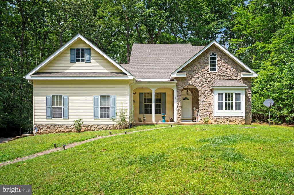 319 RICHLAND RD, Fredericksburg, VA 22406