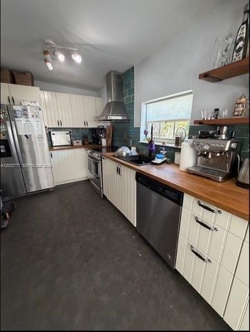 3685 SW 1st Ave, Miami, FL 33145