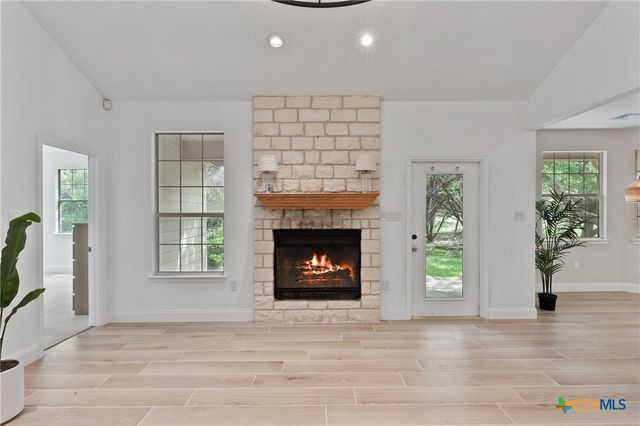 82 Great West Loop, Belton, TX 76513