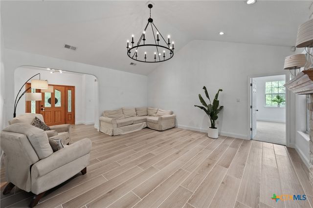 82 Great West Loop, Belton, TX 76513