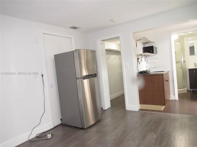 2230 SW 50th Ter 2, Fort Lauderdale, FL 33317