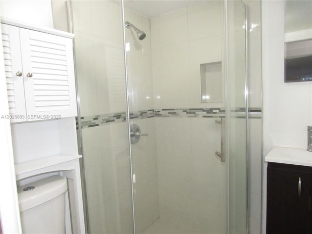 2230 SW 50th Ter 2, Fort Lauderdale, FL 33317