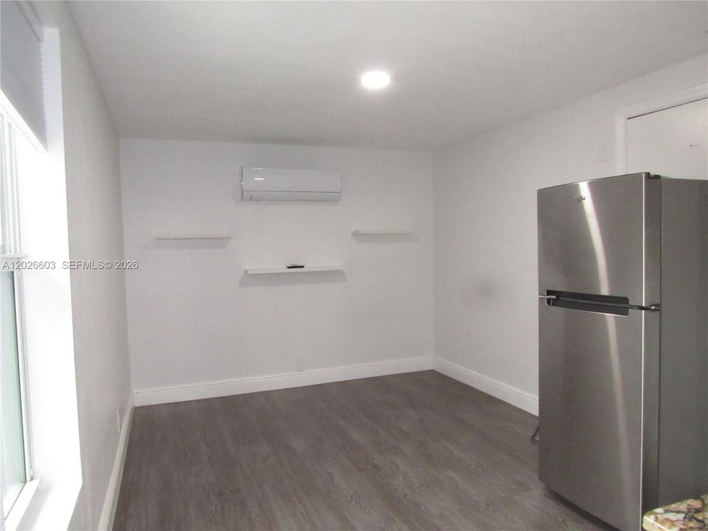 2230 SW 50th Ter 2, Fort Lauderdale, FL 33317