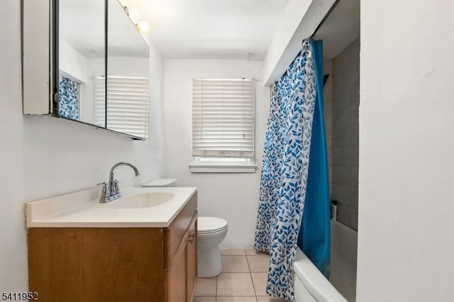 86 Katz Ave, Paterson City, NJ 07502