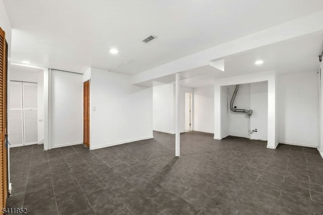 86 Katz Ave, Paterson City, NJ 07502
