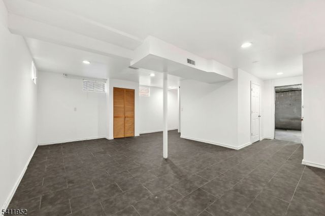 86 Katz Ave, Paterson City, NJ 07502