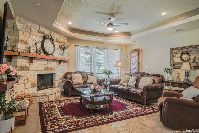 5919 Dewdrop Ln, Converse, TX 78109