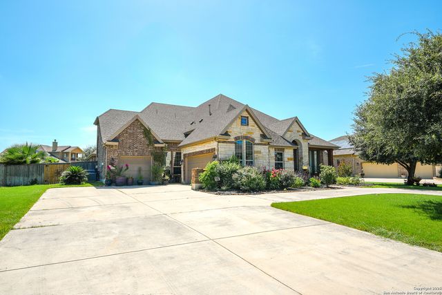 5919 Dewdrop Ln, Converse, TX 78109