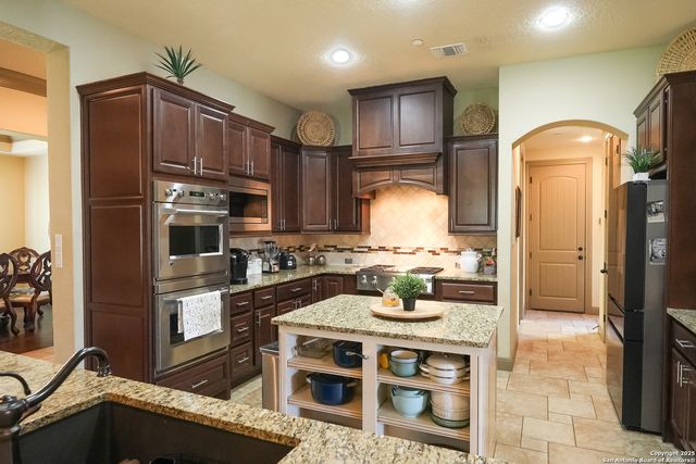 5919 Dewdrop Ln, Converse, TX 78109