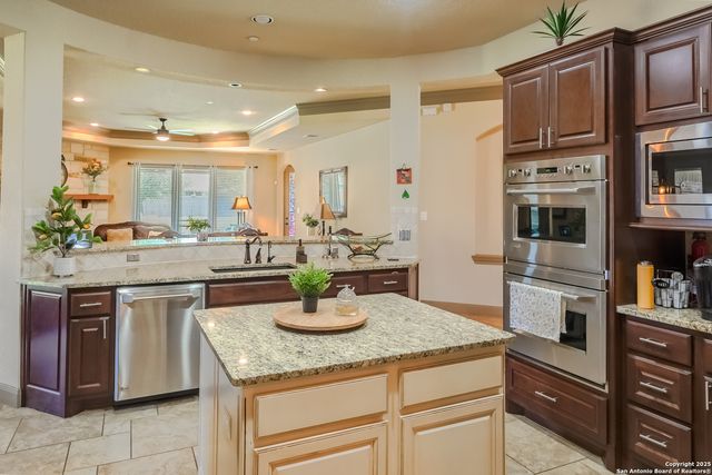 5919 Dewdrop Ln, Converse, TX 78109
