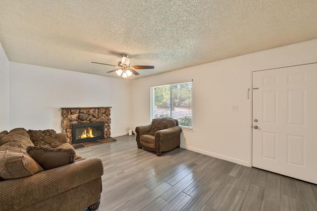 7700 Ziebell Ct, Citrus Heights, CA 95610