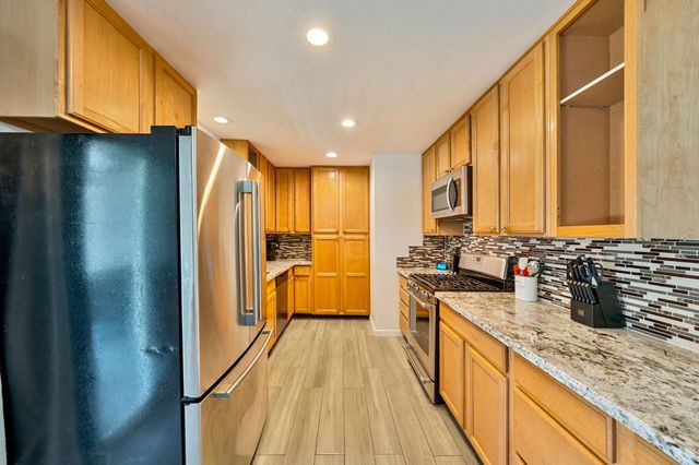 7700 Ziebell Ct, Citrus Heights, CA 95610