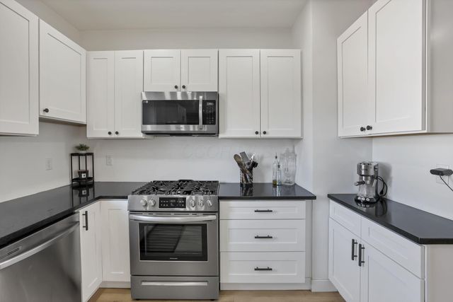 1466 hamlet Street, Columbus, OH 43201