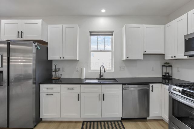 1466 hamlet Street, Columbus, OH 43201