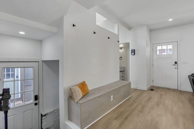 1466 hamlet Street, Columbus, OH 43201