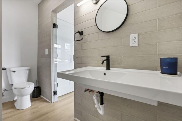 1466 hamlet Street, Columbus, OH 43201